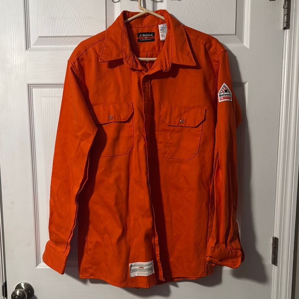 Bulwark Flame Resistant CAT 2 - 2112 button up long sleeve work shirt